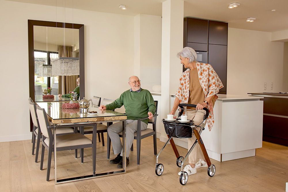 Lets Dream Rollator in Wohnung